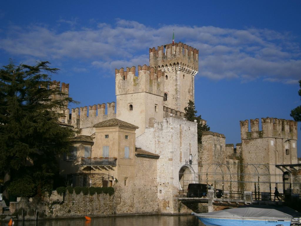 Hotel Chiara Sirmione Dış mekan fotoğraf